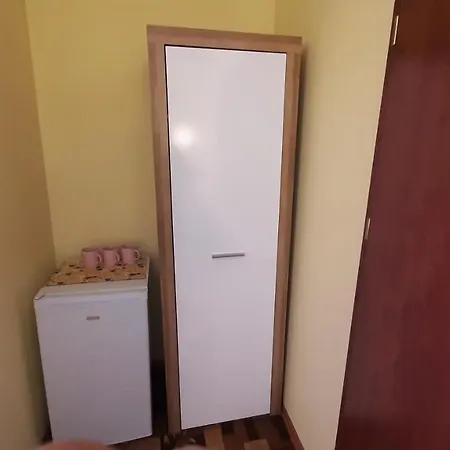 łódzki Dom Turystyczny Helenówek-fajne Z łazienkami Quarto em Acomodações Particulares Łódź