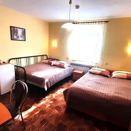 Łódzki Dom Noclegowy Helenówek ŁÓDŹ Casa de hóspedes