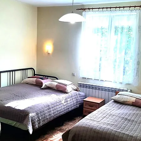 ŁÓDZKI DOM TURYSTYCZNY ŁÓDŹ Helenówek-fajne pokoje z łazienkami Kwatera prywatna *