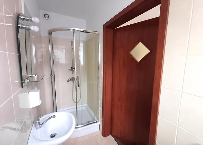 Casa de hóspedes Łódzki Dom Noclegowy Helenówek ŁÓDŹ 3*