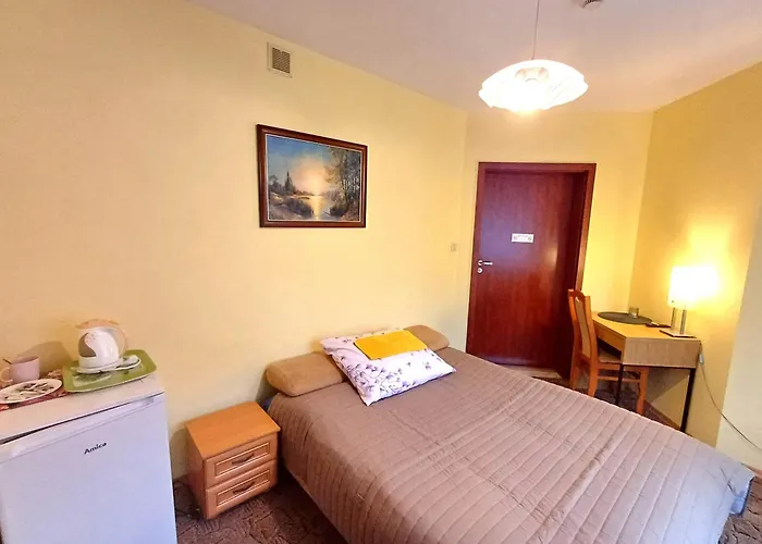 Łódzki Dom Noclegowy Helenówek ŁÓDŹ Casa de hóspedes 3*