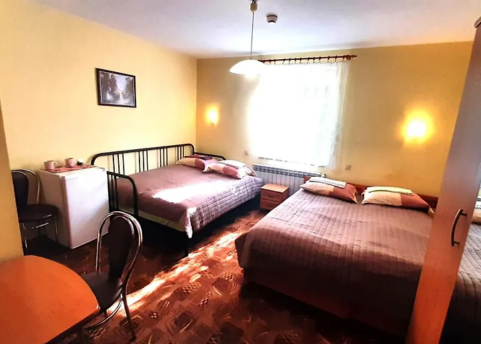 Łódzki Dom Noclegowy Helenówek ŁÓDŹ Casa de hóspedes