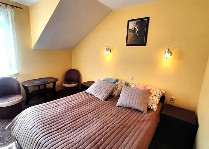 Casa de hóspedes Łódzki Dom Noclegowy Helenówek ŁÓDŹ 3*