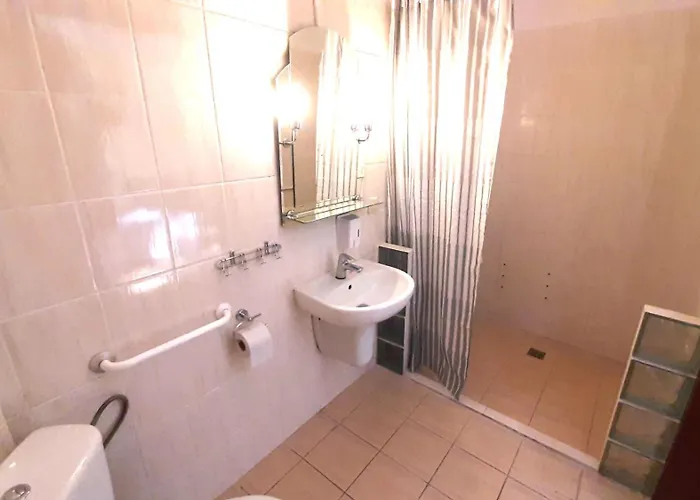 Łódzki Dom Noclegowy Helenówek ŁÓDŹ Casa de hóspedes 3*