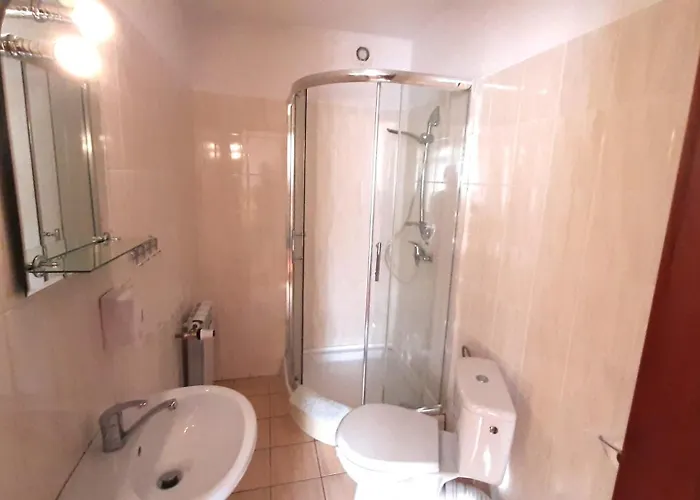 Łódzki Dom Noclegowy Helenówek ŁÓDŹ Casa de hóspedes Łódź