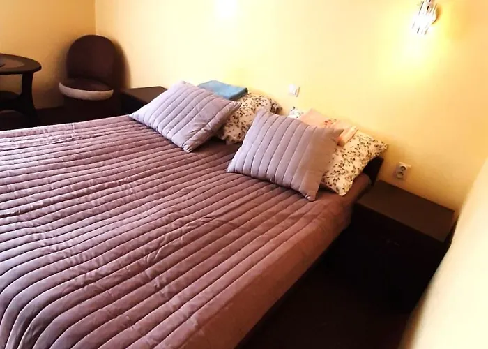 Goscinne Helenowek- Fvat - Parking Vendégház Łódź